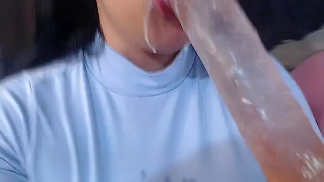 Sharlottee online show from October 7, 2025, 9:38 pm