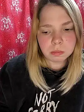 Zuli Kiska online show from March 14, 2025, 9:21 pm