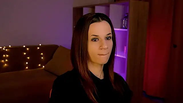 ItsAlisia online show from December 21, 2025, 7:10 am