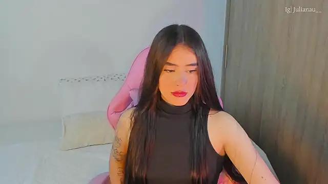 iriswest  online show from March 14, 2025, 11:43 pm