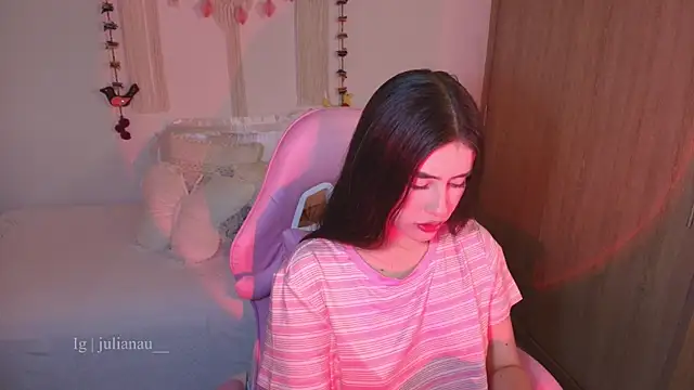 iriswest  online show from March 20, 2026, 2:01 am