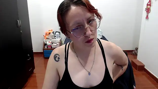 Snapshot of kittykalor09 chatting on January 7, 2026, 4:28 am kittykalor09 online show from January 7, 2026, 4:28 am