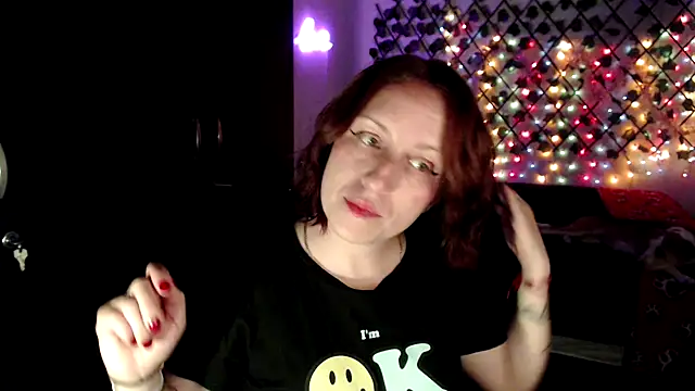 kittykalor09 online show from April 5, 2026, 1:23 am