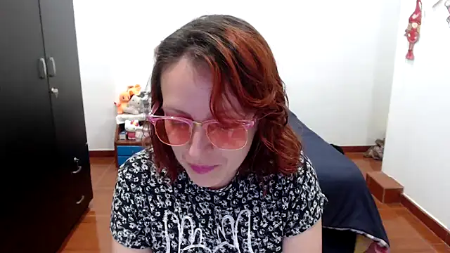 Snapshot of kittykalor09 chatting on January 6, 2026, 1:31 am kittykalor09 online show from January 6, 2026, 1:31 am