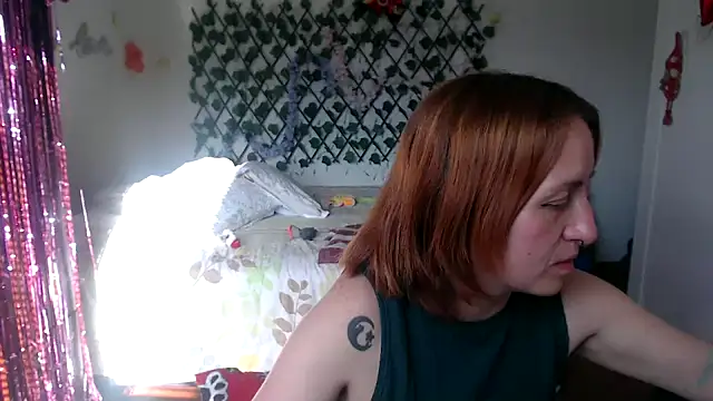 Snapshot of kittykalor09 chatting on February 18, 2026, 9:44 pm kittykalor09 online show from February 18, 2026, 9:44 pm