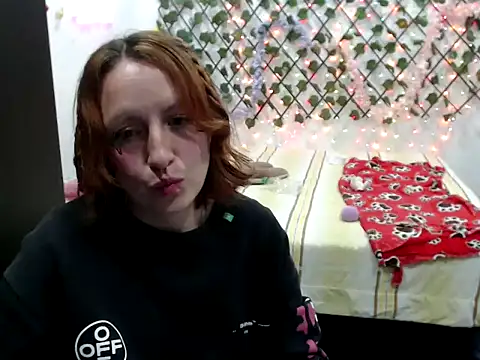 Snapshot of kittykalor09 chatting on March 3, 2026, 12:28 am kittykalor09 online show from March 3, 2026, 12:28 am