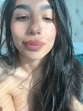 LoveLillyy online show from January 30, 2025, 10:41 pm