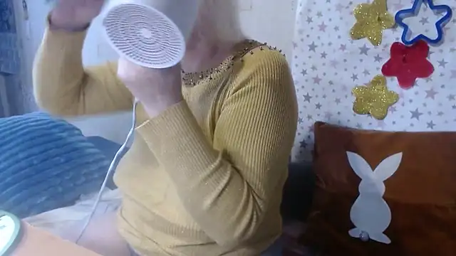 QueenLana online show from October 9, 2025, 6:14 am