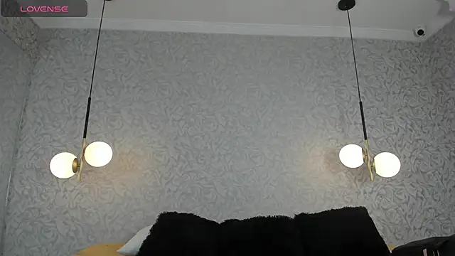 danaythamara1 online show from November 27, 2025, 9:04 pm