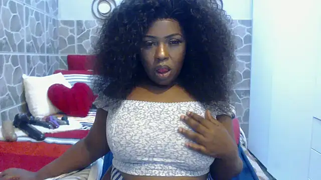 THREEHOLESPLEASURE99 online show from February 28, 2025, 10:39 pm