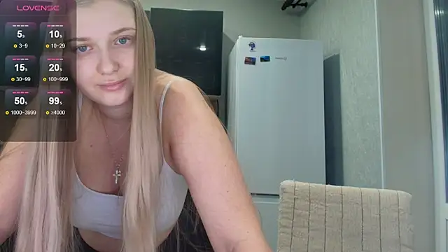 Adr1ana  online show from February 1, 2026, 4:22 am