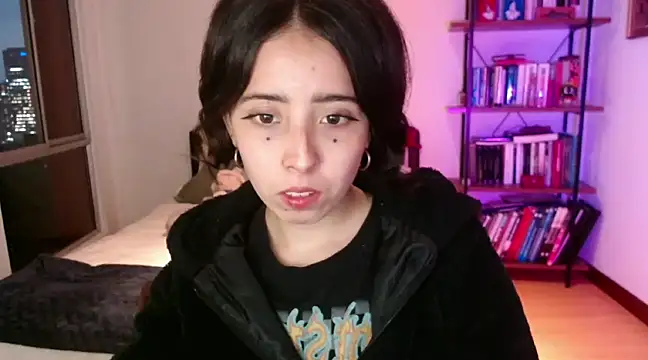 babyluna 8 8 online show from February 26, 2025, 11:30 pm