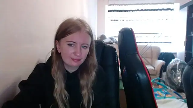 PeterAndJen online show from October 23, 2025, 8:02 am