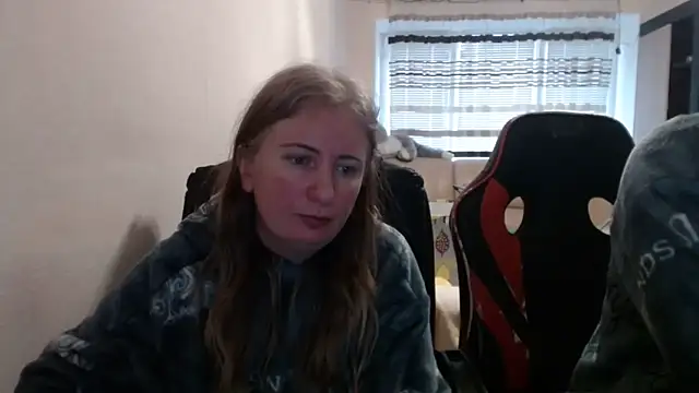 PeterAndJen online show from February 12, 2026, 5:56 pm