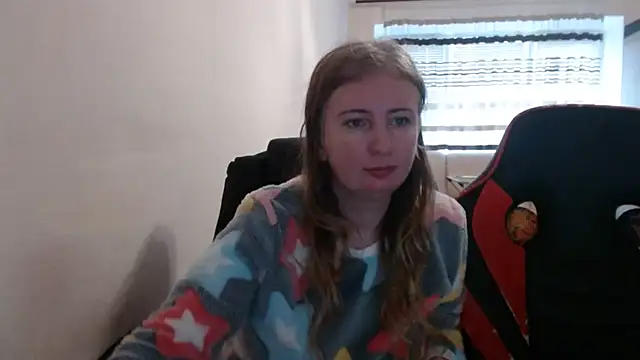 PeterAndJen online show from November 25, 2025, 8:03 am