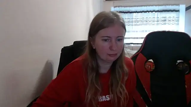 PeterAndJen online show from November 20, 2025, 8:04 am