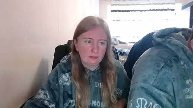 PeterAndJen online show from February 9, 2026, 8:12 am