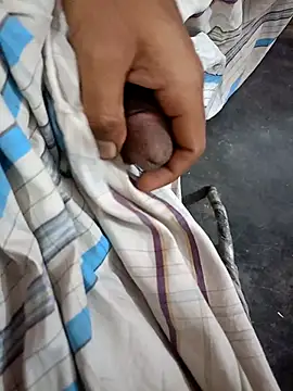 Lover choice online show from October 15, 2025, 4:48 pm