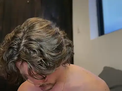 mcklister kinky feets online show from April 8, 2026, 12:56 am