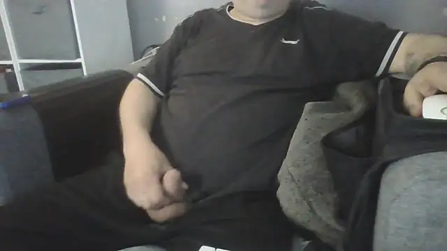 Naturistmale45 online show from April 28, 2026, 10:41 am