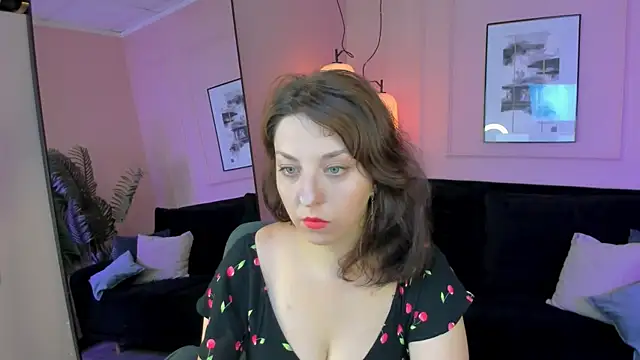 Snapshot of MargaretFatal chatting on June 22, 2026, 5:48 am MargaretFatal online show from June 22, 2026, 5:48 am
