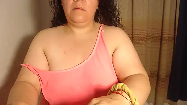 Snapshot of agathamiller01 chatting on February 1, 2026, 10:57 am agathamiller01 online show from February 1, 2026, 10:57 am