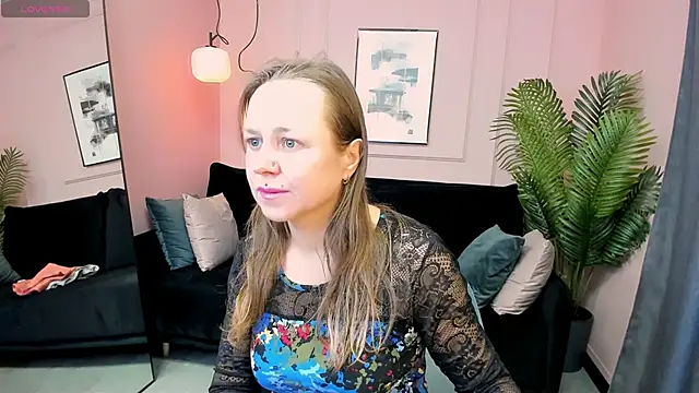 GabrielGold online show from November 27, 2025, 8:42 pm