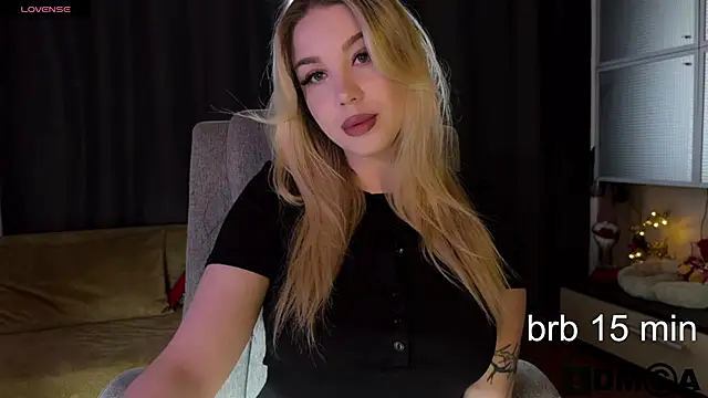 Snapshot of ariashaa chatting on May 10, 2026, 3:03 pm ariashaa online show from May 10, 2026, 3:03 pm