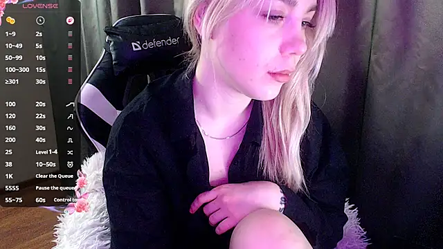 Snapshot of ariashaa chatting on October 22, 2025, 3:55 pm ariashaa online show from October 22, 2025, 3:55 pm