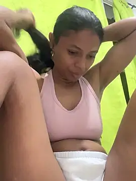 Snapshot of angelica_af chatting on December 7, 2024, 2:58 am angelica af online show from December 7, 2024, 2:58 am