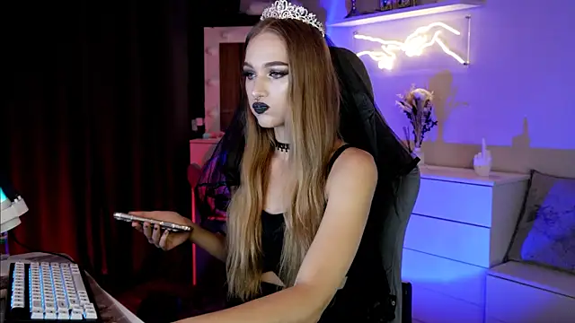 MrsTenderBeast online show from March 7, 2025, 5:06 pm