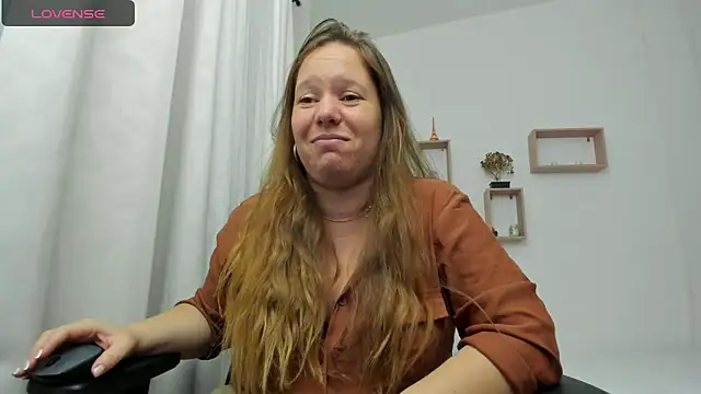 tamy shine87 online show from February 15, 2025, 2:37 am