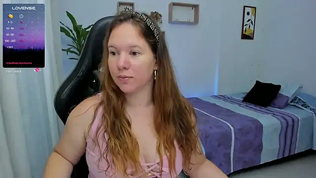 Snapshot of tamy_shine87 chatting on February 10, 2025, 3:35 am tamy shine87 online show from February 10, 2025, 3:35 am