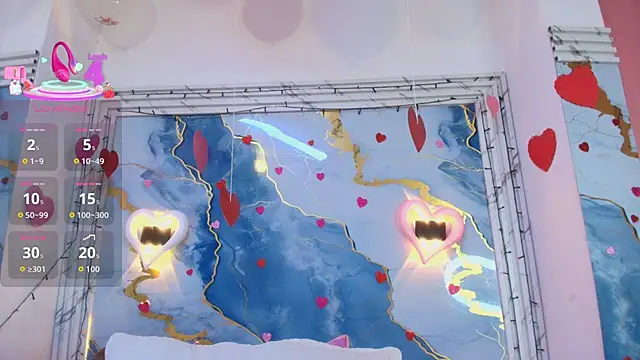 lorrayne  online show from February 17, 2026, 12:13 pm