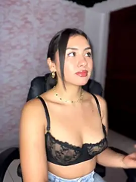 Ambar pe  online show from January 31, 2026, 7:12 pm