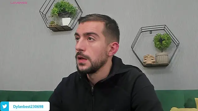 Dylan Best online show from October 13, 2025, 1:07 am