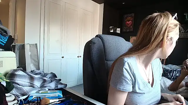 short sweetpea online show from September 27, 2025, 12:44 pm