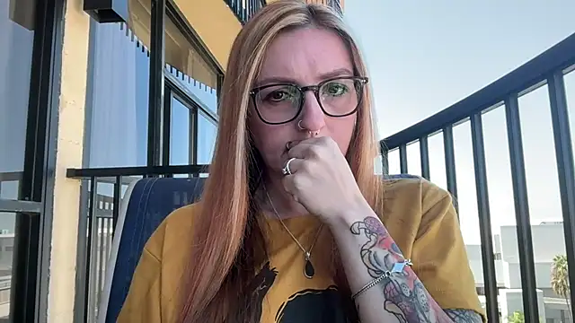 short sweetpea online show from September 9, 2025, 7:45 pm