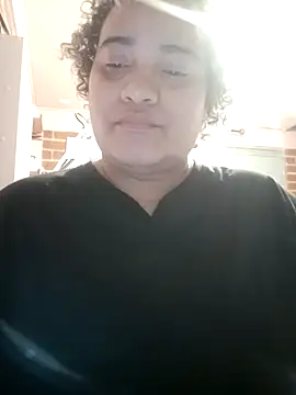 Hilarybunnyy online show from February 3, 2026, 10:26 pm