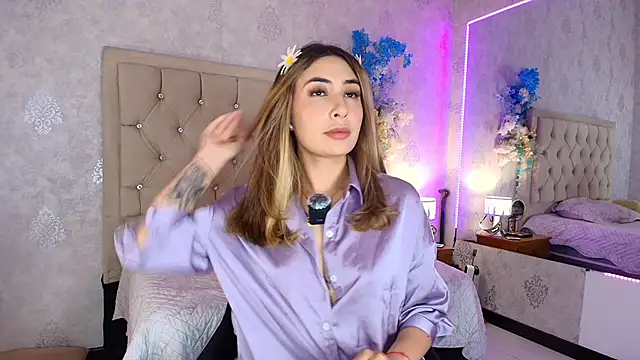 Snapshot of nini_love01 chatting on May 29, 2026, 3:56 am nini love01 online show from May 29, 2026, 3:56 am