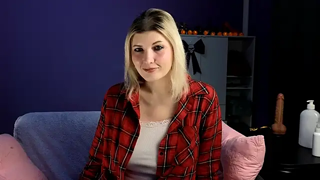 olisunny5 online show from November 2, 2025, 8:14 pm