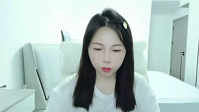 Sunset glow online show from October 14, 2025, 7:53 am