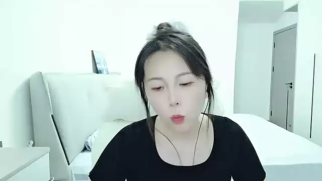 Sunset glow online show from September 22, 2025, 8:42 am