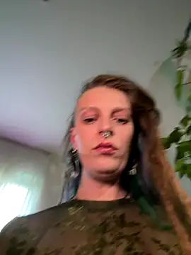 MenaDreadfull online show from September 30, 2025, 4:24 pm