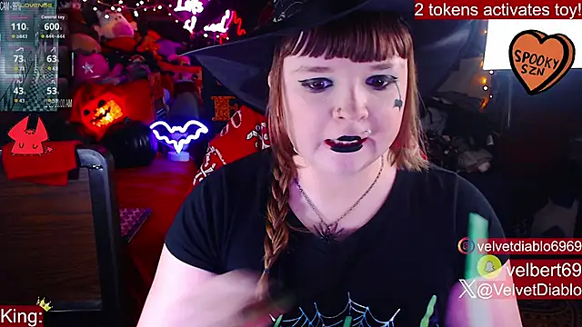 VelvetDiablo online show from October 14, 2025, 12:22 am