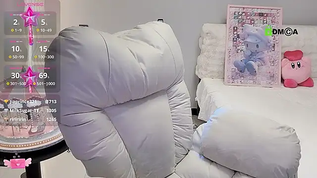 Happy Kitty online show from September 18, 2025, 1:47 pm