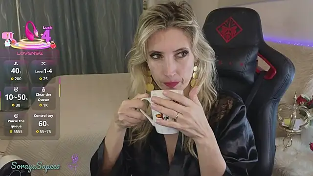 SorayaSapeca online show from October 7, 2025, 8:32 pm