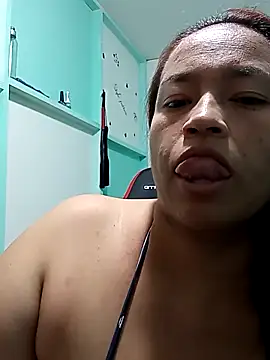 NatalySexxxMilk online show from October 3, 2025, 5:09 am