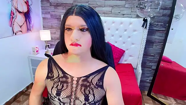 TRINY TS online show from November 15, 2025, 4:44 pm