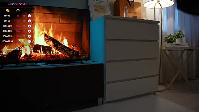 CatchMe1 online show from March 2, 2025, 2:15 pm